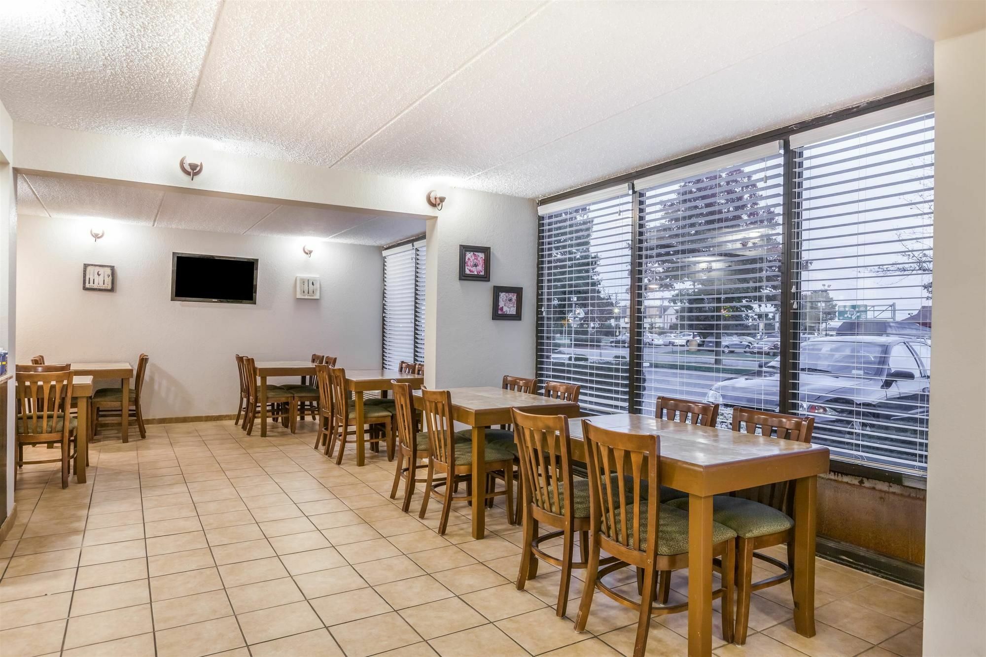 Days Inn Syracuse East Syracuse Luaran gambar